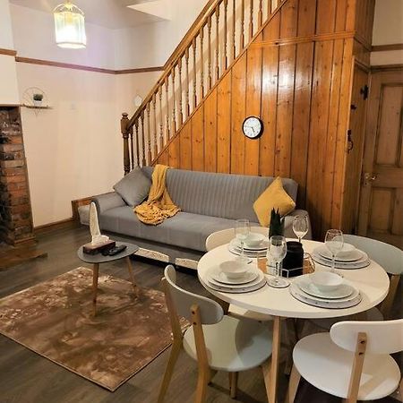 Nice 4-Bedroom Vacation Home With Indoor Fireplace Wellington  Eksteriør bilde