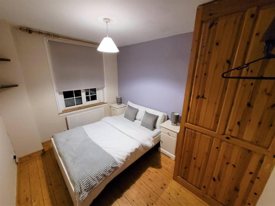 Nice 4-Bedroom Vacation Home With Indoor Fireplace Wellington  Eksteriør bilde