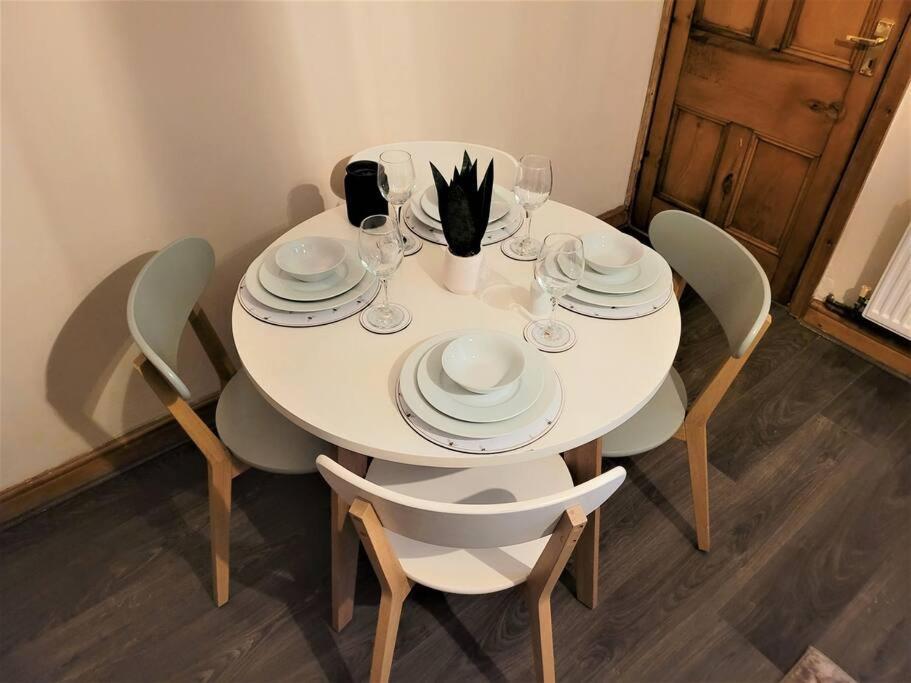 Nice 4-Bedroom Vacation Home With Indoor Fireplace Wellington  Eksteriør bilde