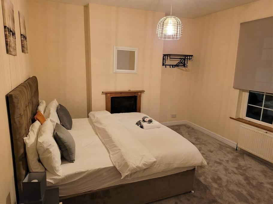 Nice 4-Bedroom Vacation Home With Indoor Fireplace Wellington  Eksteriør bilde